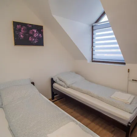 Reneszansz Vendeghaz Hotel apartamentowy *