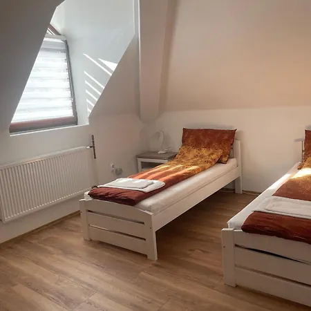 Hotel apartamentowy Reneszansz Vendeghaz