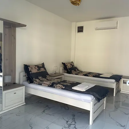 Reneszansz Vendeghaz Hotel de apartamente 3*