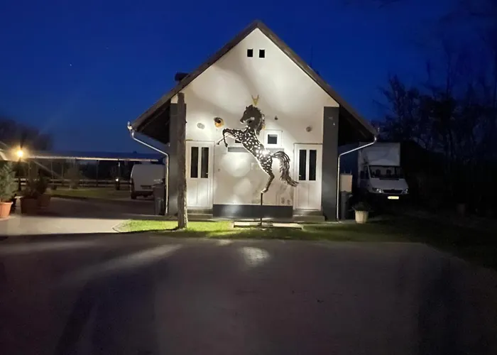 Reneszánsz Apartmanhotel
